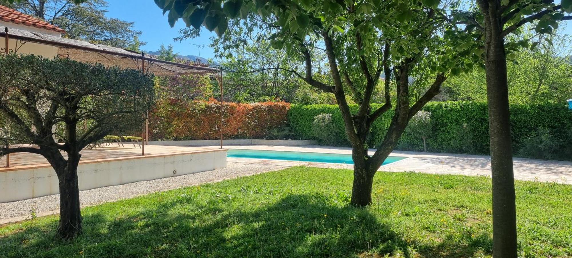 Studio Independant A La Villa Garlaban 3 Etoiles Gemenos Exterior photo